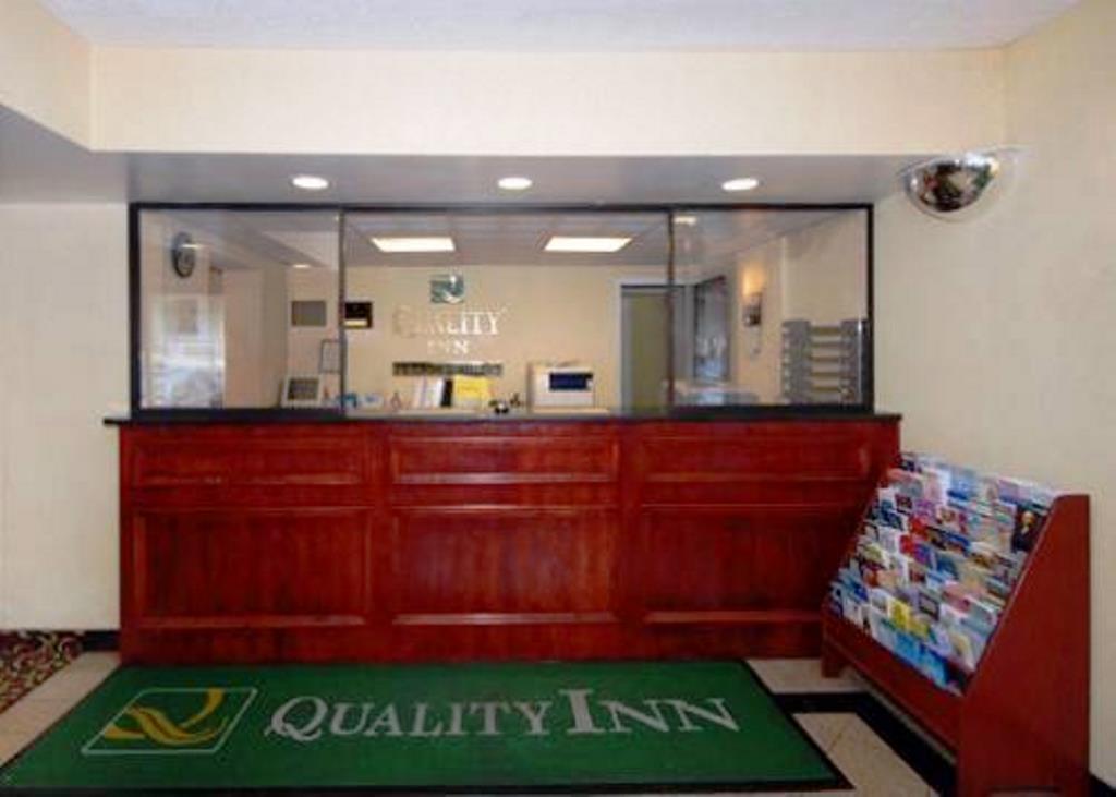 Quality Inn Takoma Park מראה חיצוני תמונה